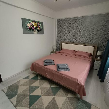 Boutique City Retreats Apartments Iasi Exterior foto